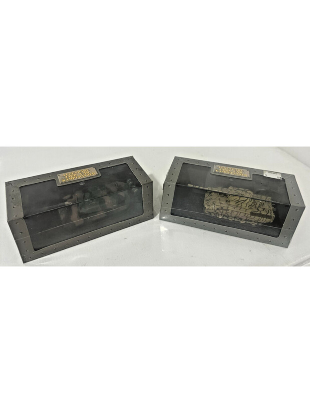 Lot of 2 Editions Atlas 1:72 Diecast Tanks Panther Ausf A & Renault Leclerc MIB